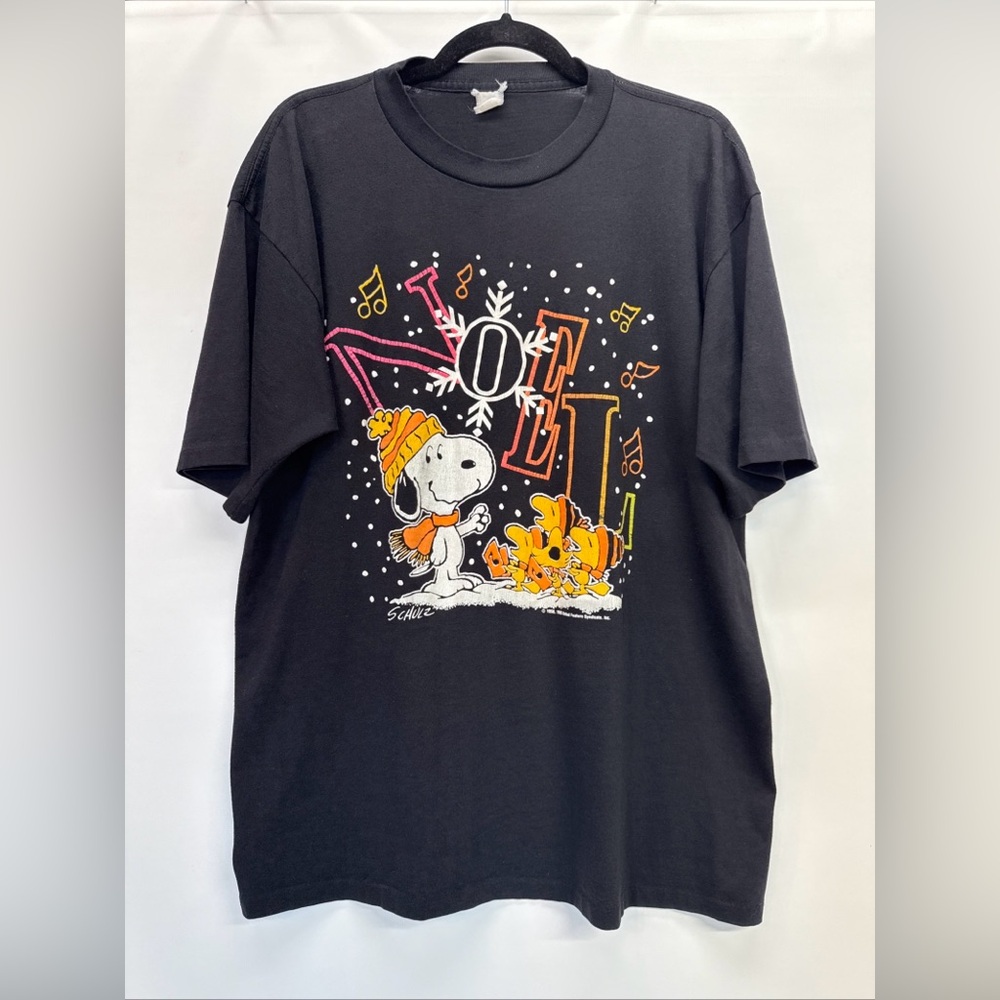 Vintage 1970s Snoopy Peanuts Woodstock Christmas Carols Sz L Single Stitch Black